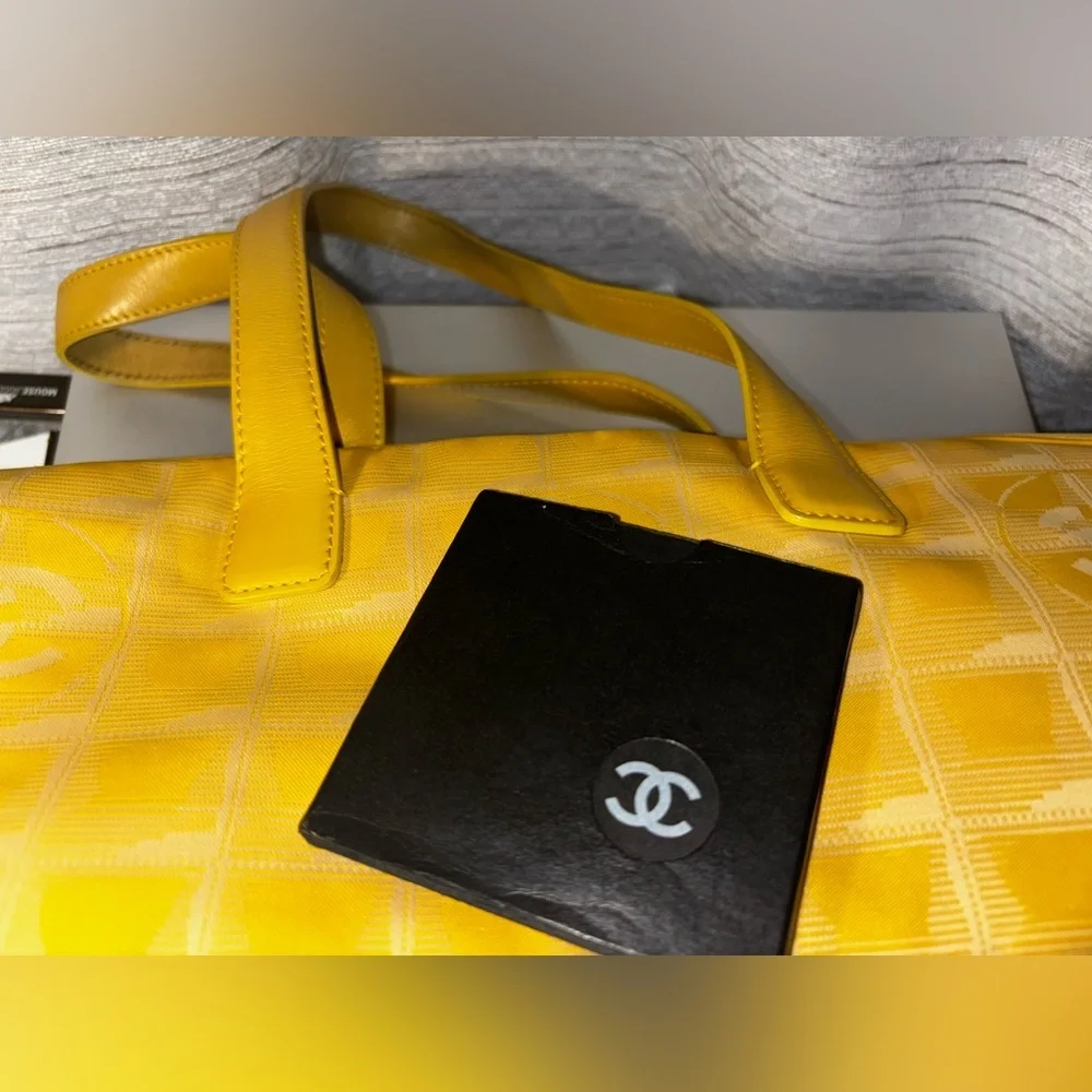 Chanel miniboston bag - Picture 1 of 6
